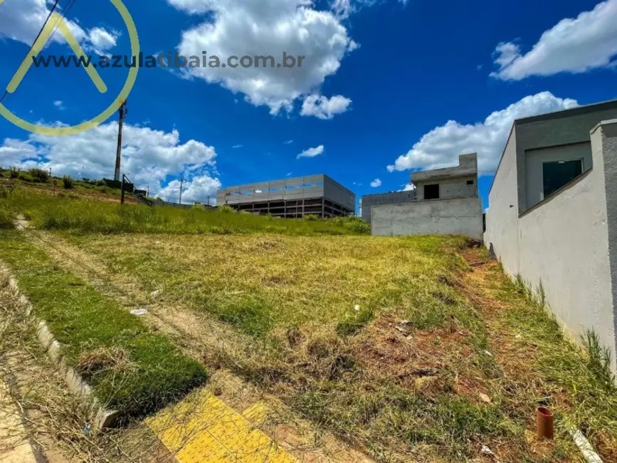 Foto 2 de Terreno / Lote à venda, 327m2 em Atibaia - SP