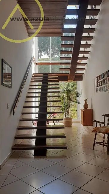 Sítio / Rancho com 10 quartos à venda, 1200m2 em Centro, Piracaia - SP - imagem 3 Foto 3 de Sítio / Rancho com 10 quartos à venda, 1200m2 em Centro, Piracaia - SP
