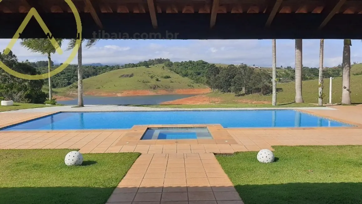 Sítio / Rancho com 10 quartos à venda, 1200m2 em Centro, Piracaia - SP - imagem 2 Foto 2 de Sítio / Rancho com 10 quartos à venda, 1200m2 em Centro, Piracaia - SP