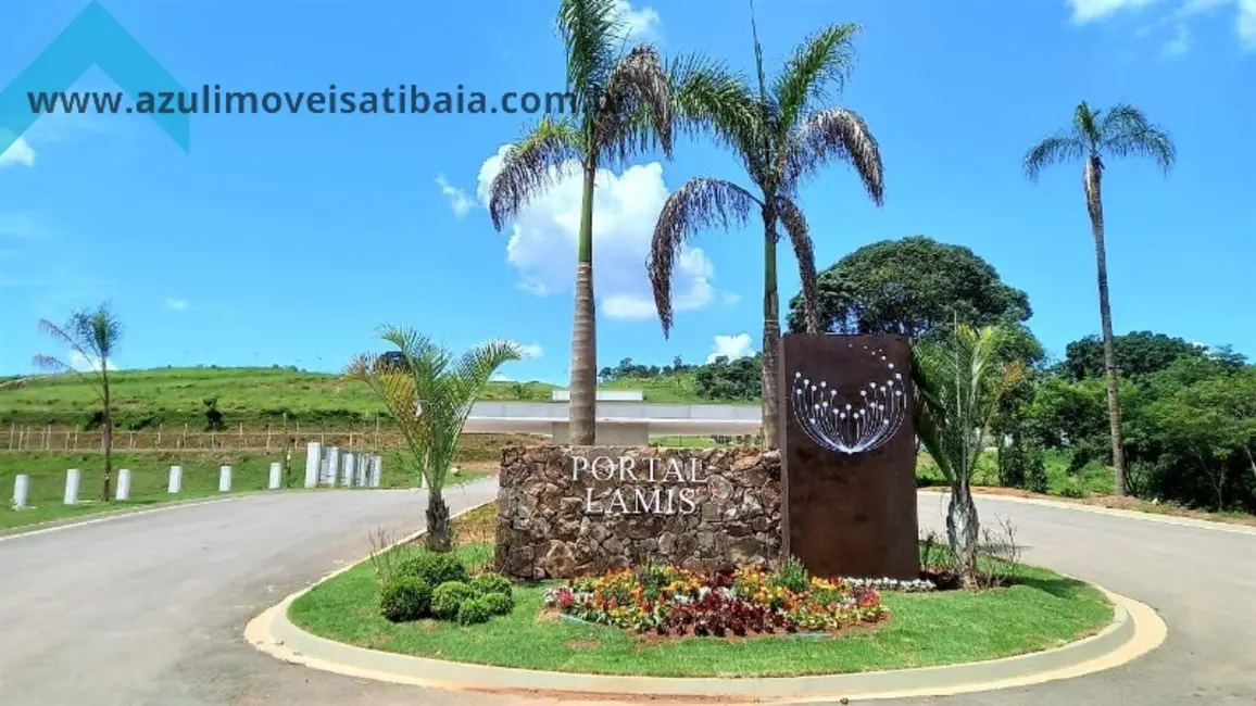 Foto 1 de Terreno / Lote à venda, 300m2 em Atibaia - SP