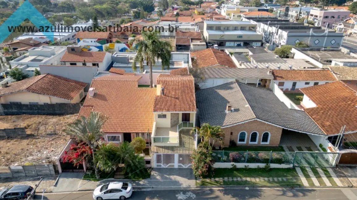 Foto 2 de Casa com 3 quartos à venda, 181m2 em Jardim do Lago, Atibaia - SP