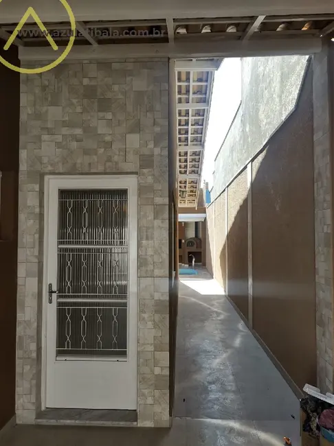 Foto 20 de Casa com 2 quartos à venda, 91m2 em Atibaia - SP