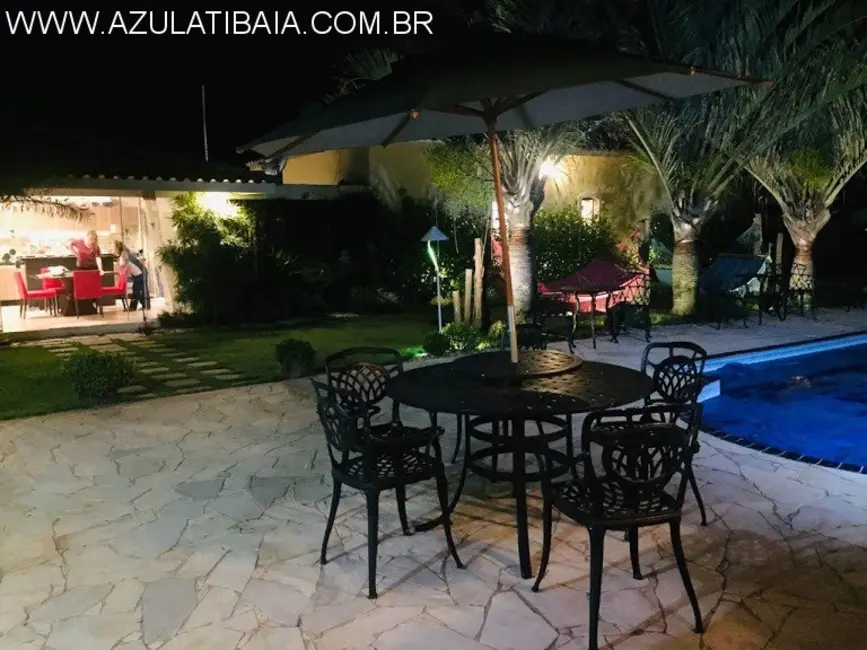 Foto 27 de Casa com 6 quartos à venda, 380m2 em Atibaia - SP