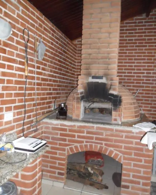 Foto 5 de Chácara com 2 quartos à venda, 240m2 em Jardim Estância Brasil, Atibaia - SP