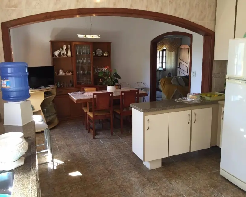 Foto 5 de Chácara com 5 quartos à venda, 339m2 em Bom Jesus Dos Perdoes - SP