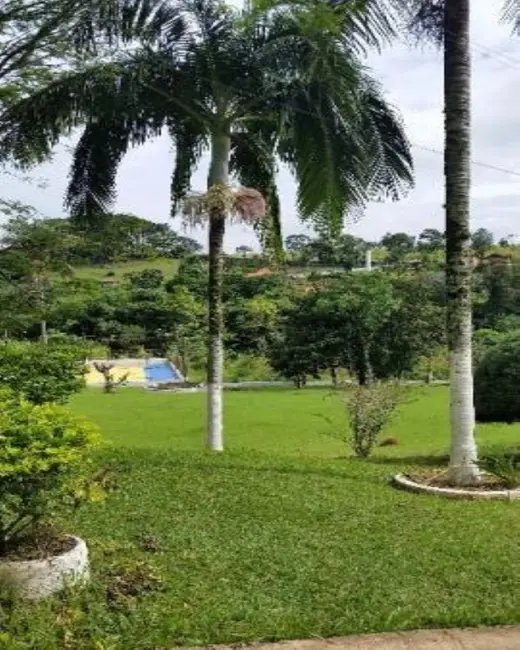 Chácara com 2 quartos à venda, 200m2 em Portão, Atibaia - SP - imagem 4 Foto 4 de Chácara com 2 quartos à venda, 200m2 em Portão, Atibaia - SP