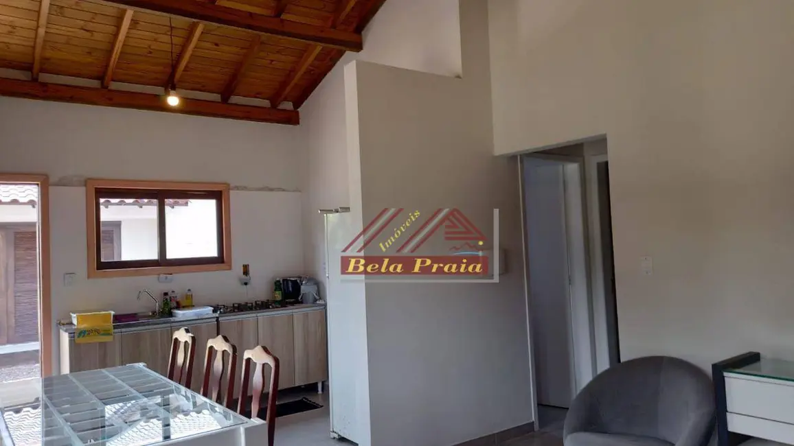 Foto 2 de Casa com 2 quartos à venda, 150m2 em Balneario Gaivota - SC