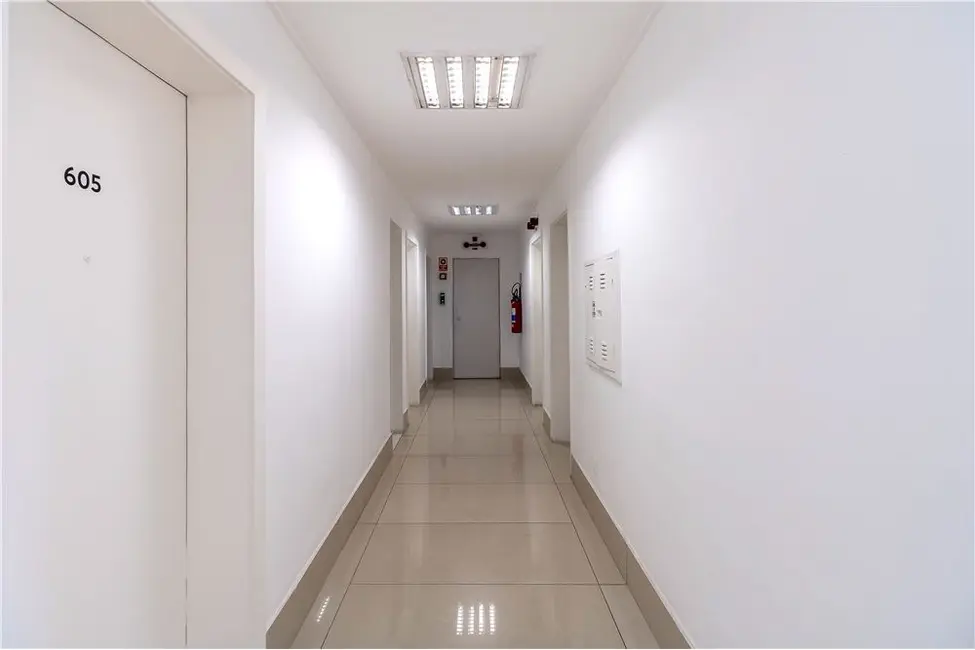 Sala Comercial à venda, 32m2 em Jardim Paulista, São Paulo - SP - imagem 8 Foto 8 de Sala Comercial à venda, 32m2 em Jardim Paulista, São Paulo - SP