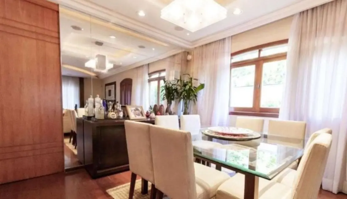 Casa com 3 quartos à venda, 380m2 em Campo Belo, São Paulo - SP - imagem 2 Foto 2 de Casa com 3 quartos à venda, 380m2 em Campo Belo, São Paulo - SP