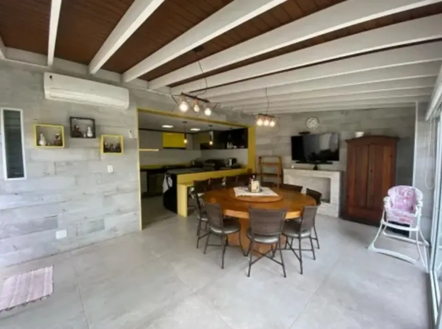 Foto 1 de Casa com 3 quartos à venda, 220m2 em Vila Cordeiro, São Paulo - SP
