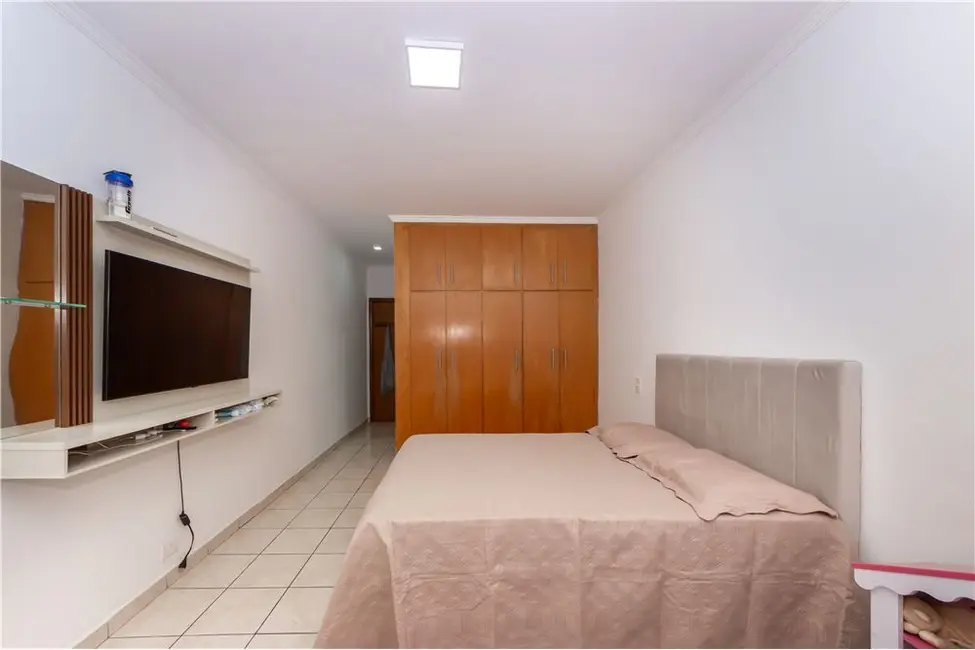 Foto 5 de Casa com 3 quartos à venda, 167m2 em Vila Marari, São Paulo - SP
