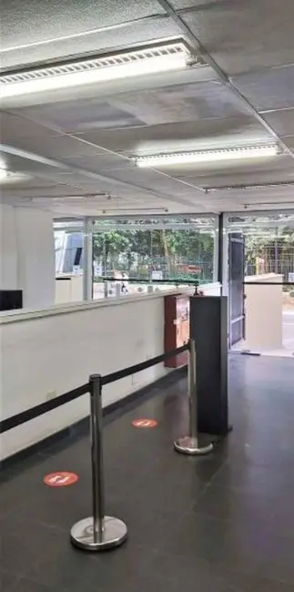 Foto 3 de Loja à venda, 300m2 em Cerqueira César, São Paulo - SP
