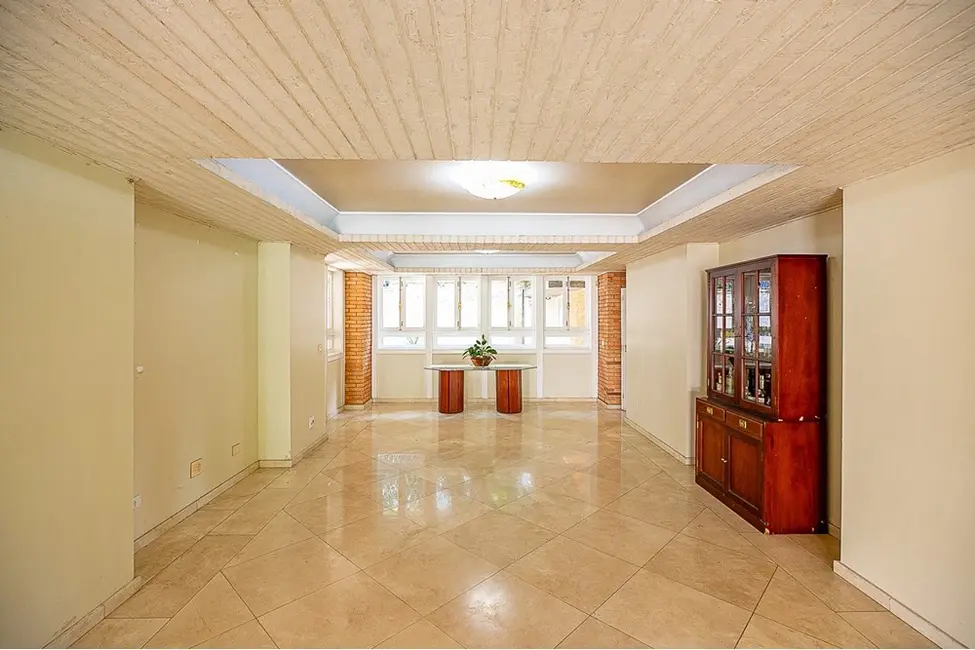 Casa com 4 quartos à venda, 1023m2 em Jardim Cordeiro, São Paulo - SP - imagem 8 Foto 8 de Casa com 4 quartos à venda, 1023m2 em Jardim Cordeiro, São Paulo - SP