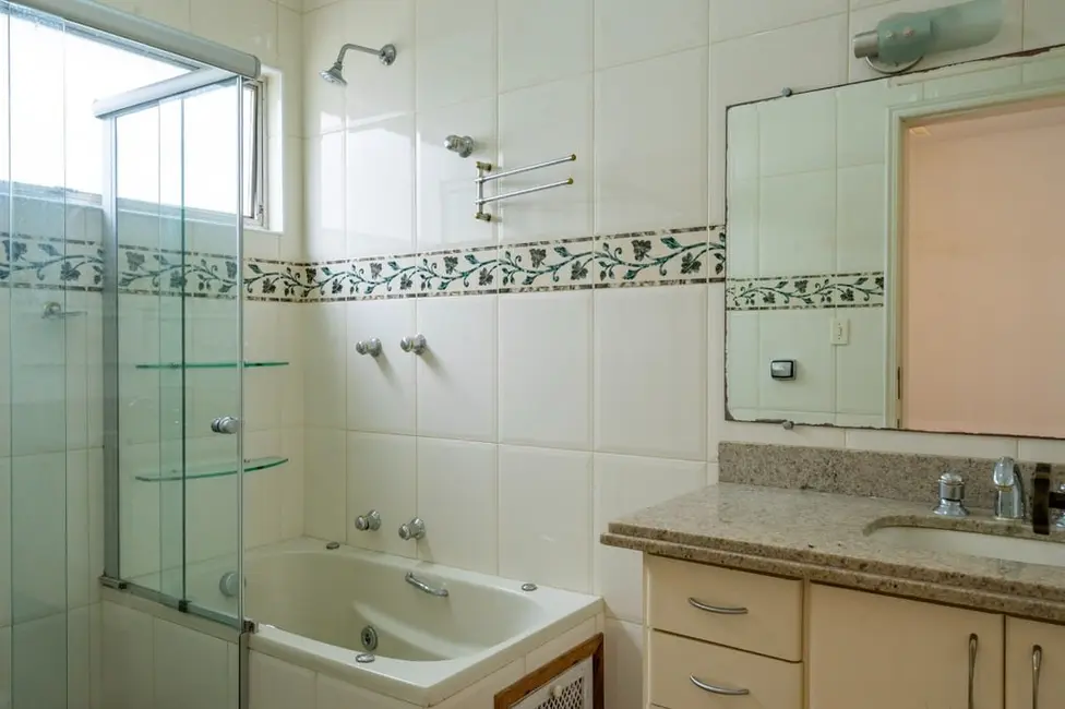 Foto 3 de Casa com 4 quartos à venda, 665m2 em Jardim Marajoara, São Paulo - SP