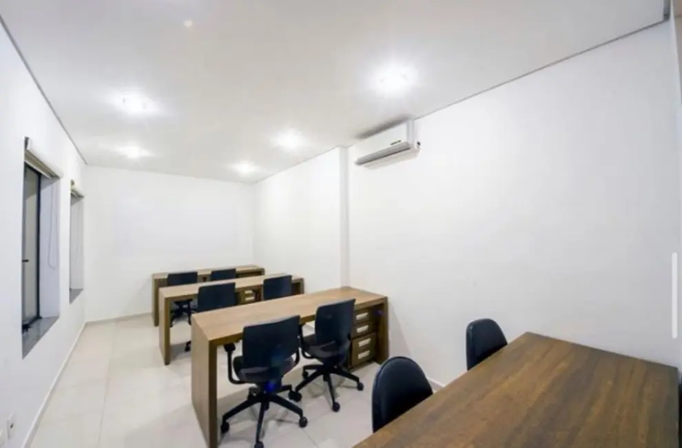 Sala Comercial para alugar, 24m2 em Jardim das Acácias, São Paulo - SP - imagem 3 Foto 3 de Sala Comercial para alugar, 24m2 em Jardim das Acácias, São Paulo - SP