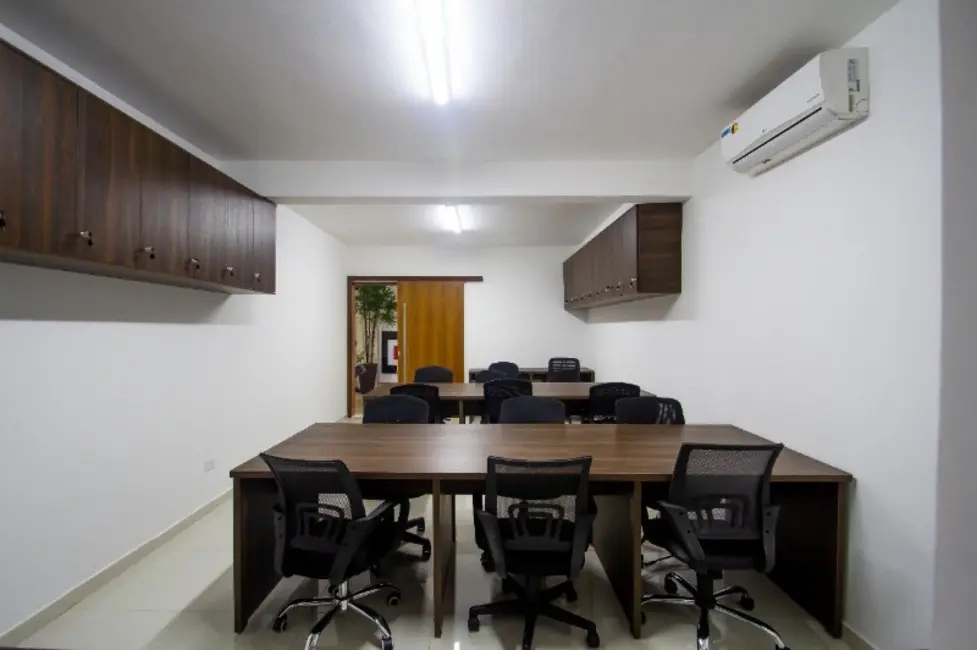 Foto 3 de Sala Comercial para alugar, 30m2 em Jardim das Acácias, São Paulo - SP