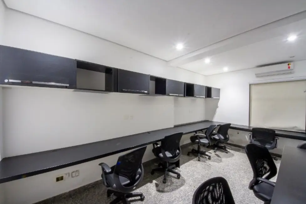 Sala Comercial para alugar, 24m2 em Jardim das Acácias, São Paulo - SP - imagem 3 Foto 3 de Sala Comercial para alugar, 24m2 em Jardim das Acácias, São Paulo - SP