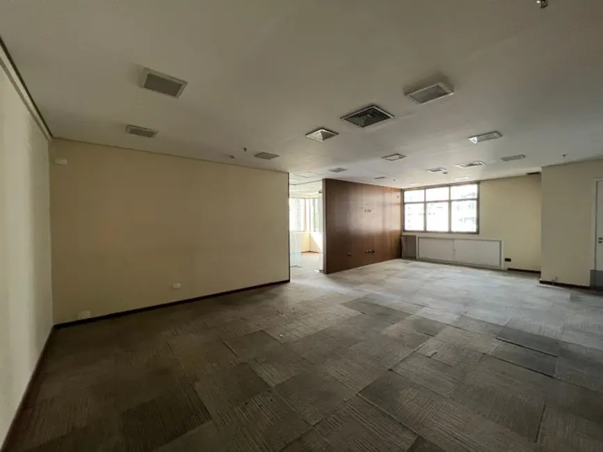 Loja à venda e para alugar, 115m2 em Vila Olímpia, São Paulo - SP - imagem 8 Foto 8 de Loja à venda e para alugar, 115m2 em Vila Olímpia, São Paulo - SP
