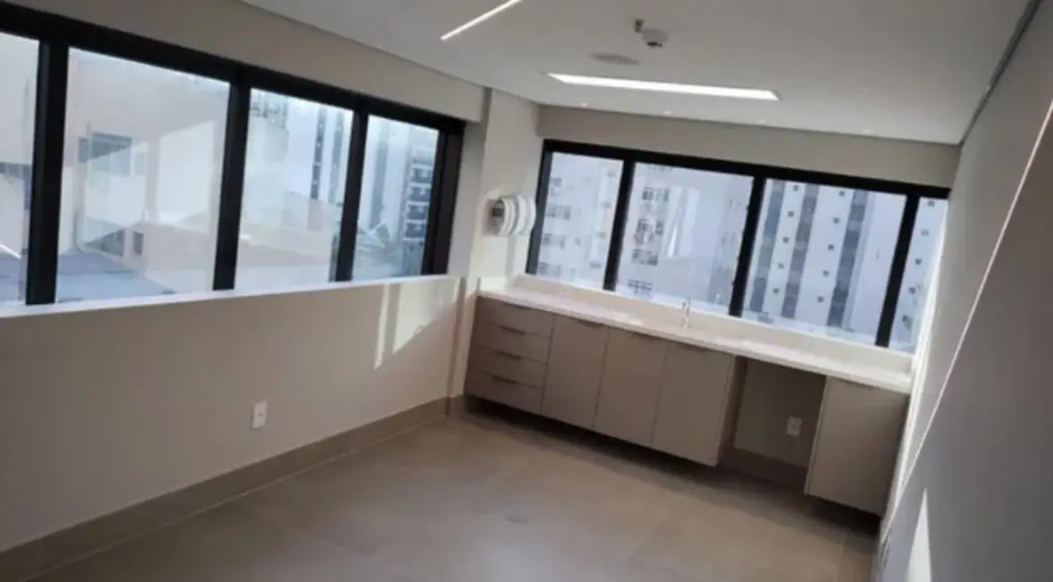 Foto 7 de Loja para alugar, 100m2 em Cerqueira César, São Paulo - SP