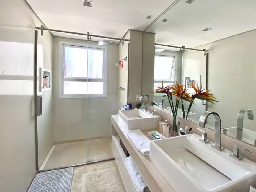 Foto 5 de Apartamento com 3 quartos à venda, 185m2 em Itaim Bibi, São Paulo - SP