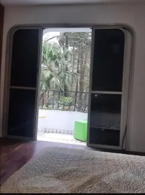 Apartamento com 3 quartos à venda, 128m2 em Vila Nova Conceição, São Paulo - SP - imagem 8 Foto 8 de Apartamento com 3 quartos à venda, 128m2 em Vila Nova Conceição, São Paulo - SP