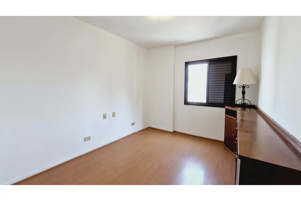 Apartamento com 4 quartos à venda, 110m2 em Campo Belo, São Paulo - SP - imagem 8 Foto 8 de Apartamento com 4 quartos à venda, 110m2 em Campo Belo, São Paulo - SP