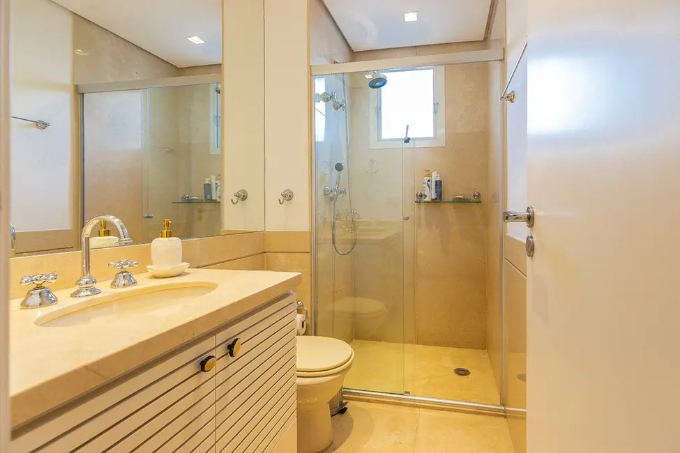 Apartamento com 4 quartos à venda, 311m2 em Vila Nova Conceição, São Paulo - SP - imagem 8 Foto 8 de Apartamento com 4 quartos à venda, 311m2 em Vila Nova Conceição, São Paulo - SP