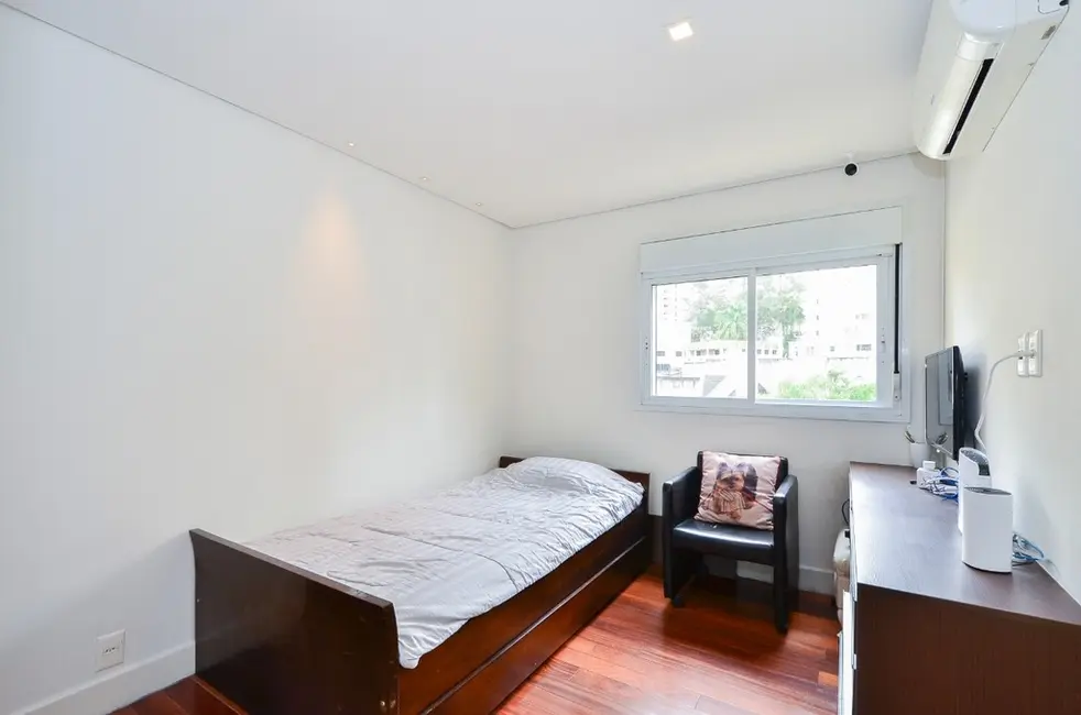 Apartamento com 3 quartos à venda, 270m2 em Vila Andrade, São Paulo - SP - imagem 3 Foto 3 de Apartamento com 3 quartos à venda, 270m2 em Vila Andrade, São Paulo - SP