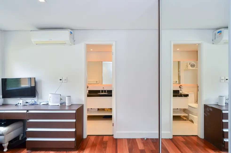 Apartamento com 3 quartos à venda, 270m2 em Vila Andrade, São Paulo - SP - imagem 4 Foto 4 de Apartamento com 3 quartos à venda, 270m2 em Vila Andrade, São Paulo - SP