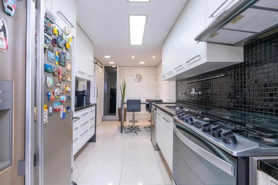 Apartamento com 4 quartos à venda, 155m2 em Santo Amaro, São Paulo - SP - imagem 8 Foto 8 de Apartamento com 4 quartos à venda, 155m2 em Santo Amaro, São Paulo - SP