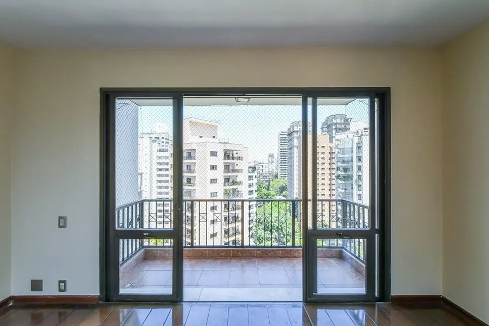 Foto 5 de Apartamento com 3 quartos à venda, 256m2 em Vila Nova Conceição, São Paulo - SP
