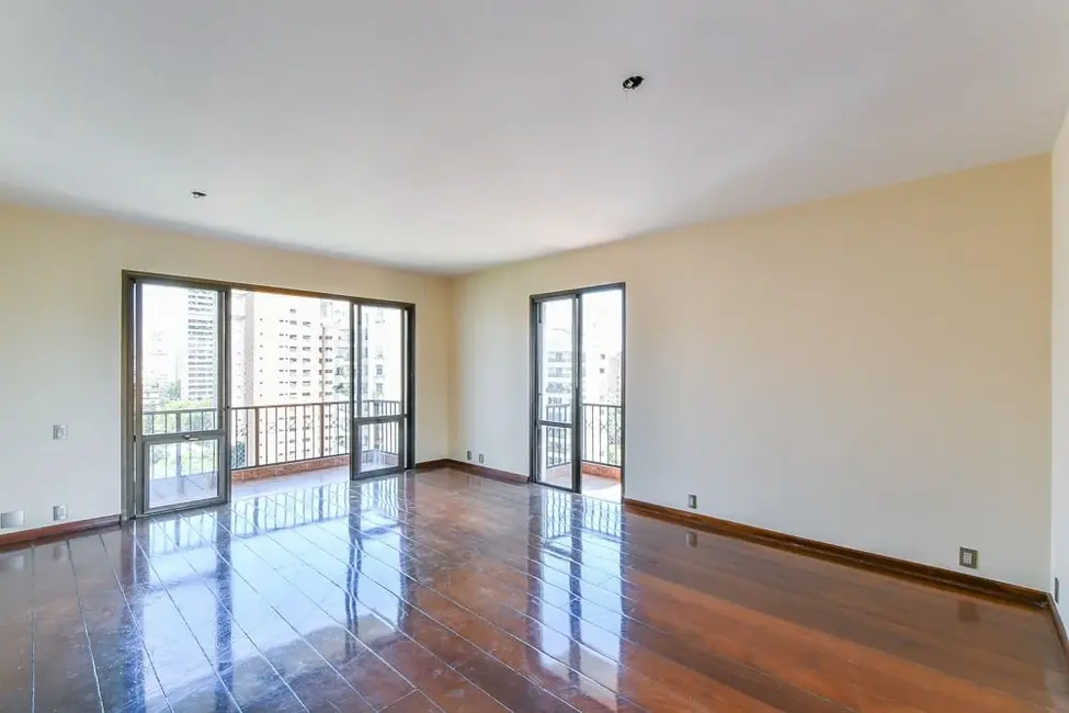 Foto 3 de Apartamento com 3 quartos à venda, 256m2 em Vila Nova Conceição, São Paulo - SP