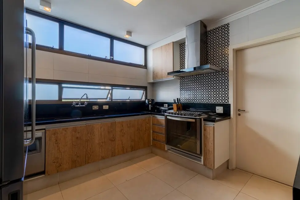 Foto 7 de Apartamento com 4 quartos à venda, 262m2 em Vila Morumbi, São Paulo - SP