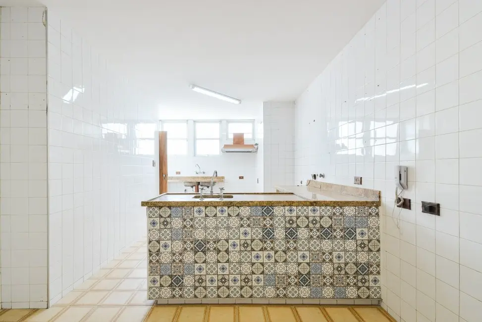 Apartamento com 3 quartos à venda, 181m2 em Santa Cecília, São Paulo - SP - imagem 4 Foto 4 de Apartamento com 3 quartos à venda, 181m2 em Santa Cecília, São Paulo - SP