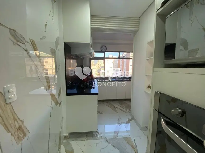 Apartamento com 3 quartos à venda, 263m2 em Boqueirão, Santos - SP - imagem 8 Foto 8 de Apartamento com 3 quartos à venda, 263m2 em Boqueirão, Santos - SP