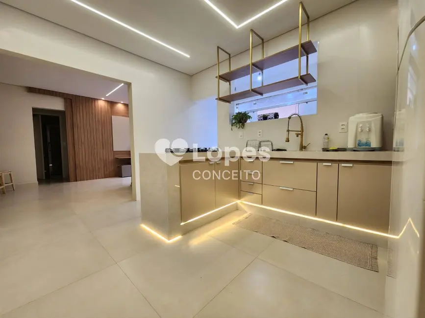 Foto 4 de Apartamento com 2 quartos à venda, 83m2 em Ponta da Praia, Santos - SP