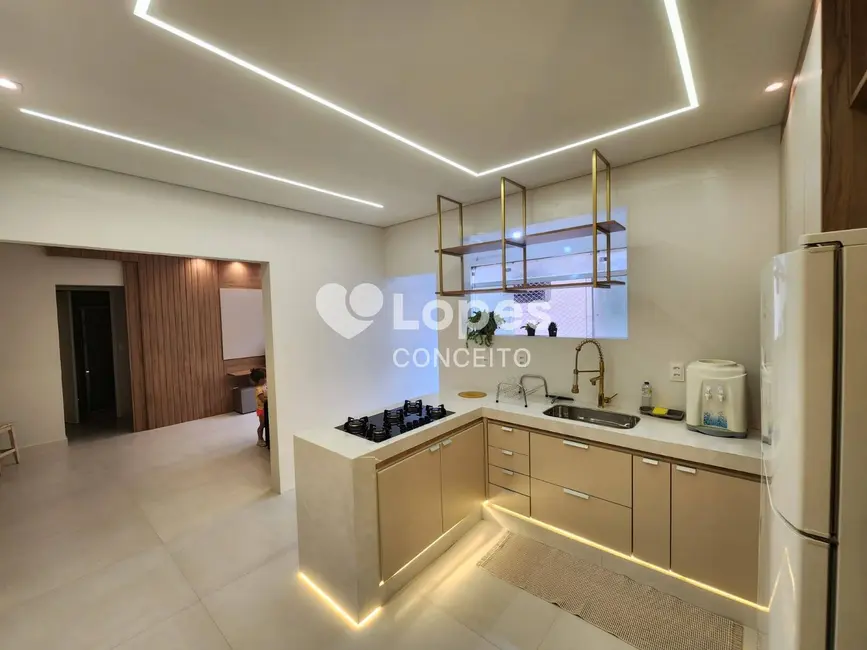 Foto 2 de Apartamento com 2 quartos à venda, 83m2 em Ponta da Praia, Santos - SP