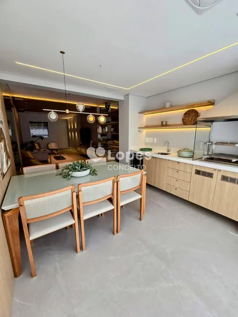 Apartamento com 3 quartos à venda, 132m2 em Pompéia, Santos - SP - imagem 6 Foto 6 de Apartamento com 3 quartos à venda, 132m2 em Pompéia, Santos - SP