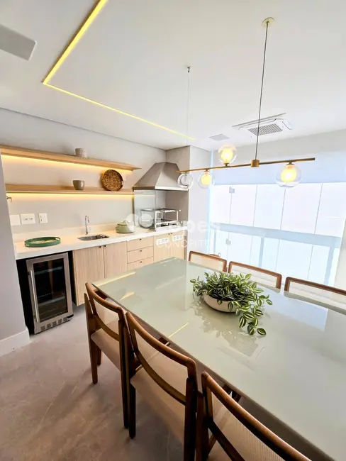 Apartamento com 3 quartos à venda, 132m2 em Pompéia, Santos - SP - imagem 4 Foto 4 de Apartamento com 3 quartos à venda, 132m2 em Pompéia, Santos - SP