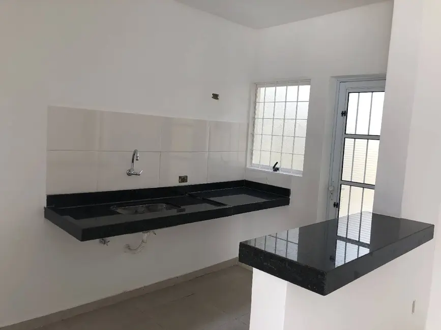 Foto 7 de Casa com 2 quartos à venda, 125m2 em Jardim Itaguaçu, Salto - SP