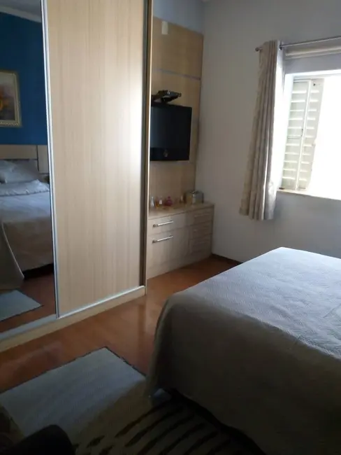 Casa com 3 quartos à venda, 412m2 em Jardim Bonfiglioli, Jundiai - SP - imagem 5 Foto 5 de Casa com 3 quartos à venda, 412m2 em Jardim Bonfiglioli, Jundiai - SP