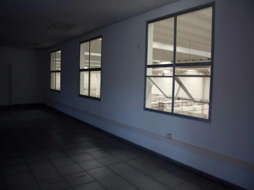 Armazém / Galpão para alugar, 3282m2 em Vila Hortolândia, Jundiai - SP - imagem 6 Foto 6 de Armazém / Galpão para alugar, 3282m2 em Vila Hortolândia, Jundiai - SP