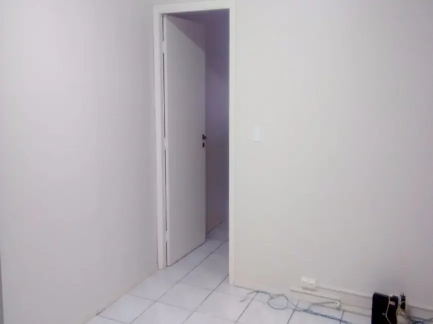 Sala Comercial à venda e para alugar, 52m2 em Anhangabaú, Jundiai - SP - imagem 3 Foto 3 de Sala Comercial à venda e para alugar, 52m2 em Anhangabaú, Jundiai - SP