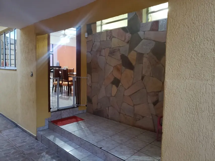 Foto 1 de Casa com 3 quartos à venda, 230m2 em Vila Rio Branco, Jundiai - SP