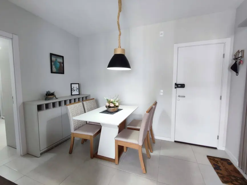 Foto 2 de Apartamento com 2 quartos à venda e para alugar, 58m2 em Porto Belo - SC