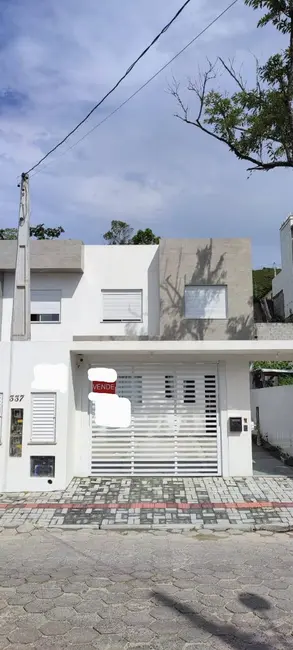 Foto 1 de Casa com 3 quartos à venda, 110m2 em Porto Belo - SC