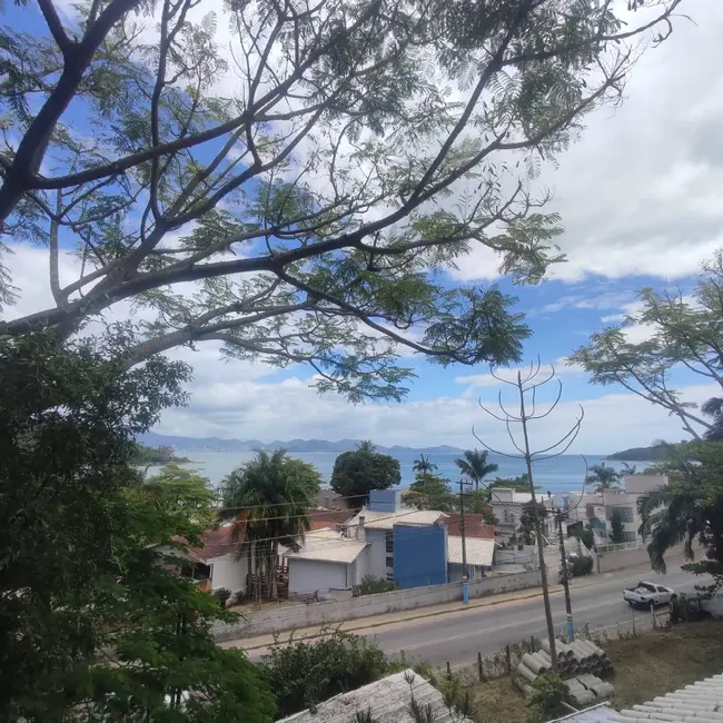 Foto 1 de Casa com 3 quartos à venda, 477m2 em Centro, Porto Belo - SC