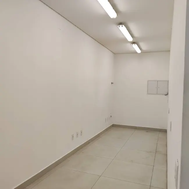 Foto 6 de Sala Comercial para alugar, 105m2 em  - SC