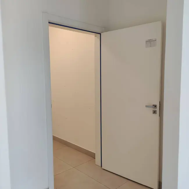 Foto 8 de Sala Comercial para alugar, 105m2 em  - SC