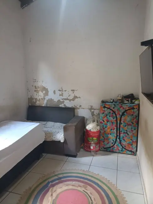 Foto 2 de Casa com 2 quartos à venda, 225m2 em Residencial Buena Vista II, Goiania - GO